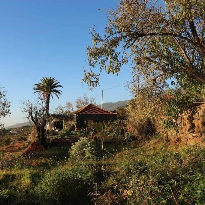Casita En El Campo Con Vista Al Oceano Villa Tijarafe Luaran gambar