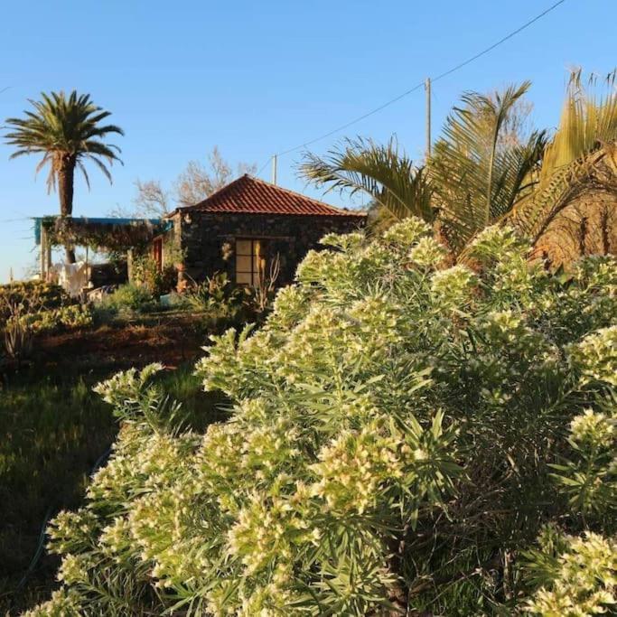 Casita En El Campo Con Vista Al Oceano Villa Tijarafe Luaran gambar