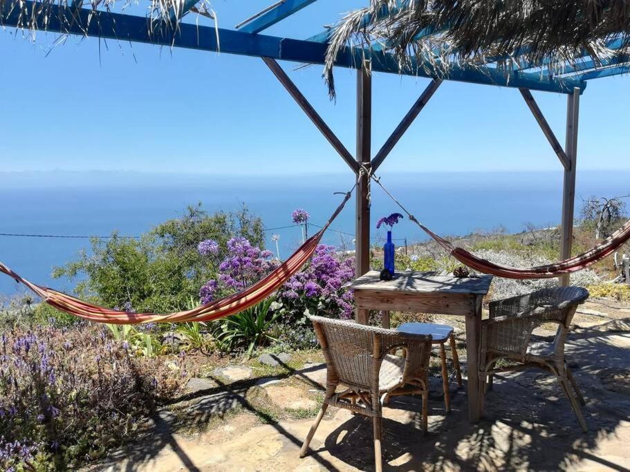 Casita En El Campo Con Vista Al Oceano Villa Tijarafe Luaran gambar