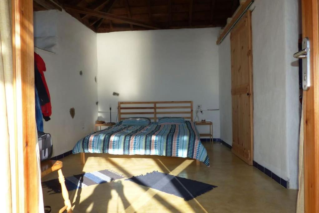 Casita En El Campo Con Vista Al Oceano Villa Tijarafe Luaran gambar