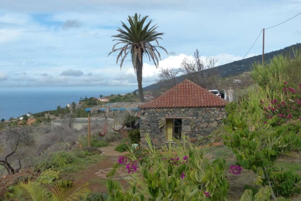 Casita En El Campo Con Vista Al Oceano Villa Tijarafe Luaran gambar