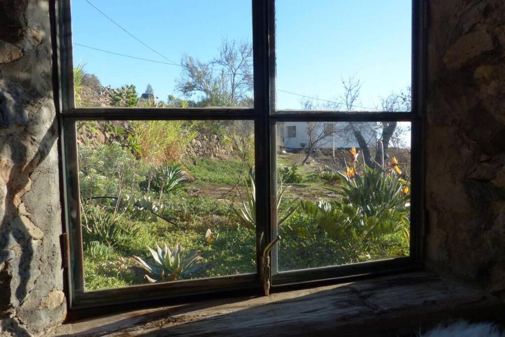 Casita En El Campo Con Vista Al Oceano Villa Tijarafe Luaran gambar